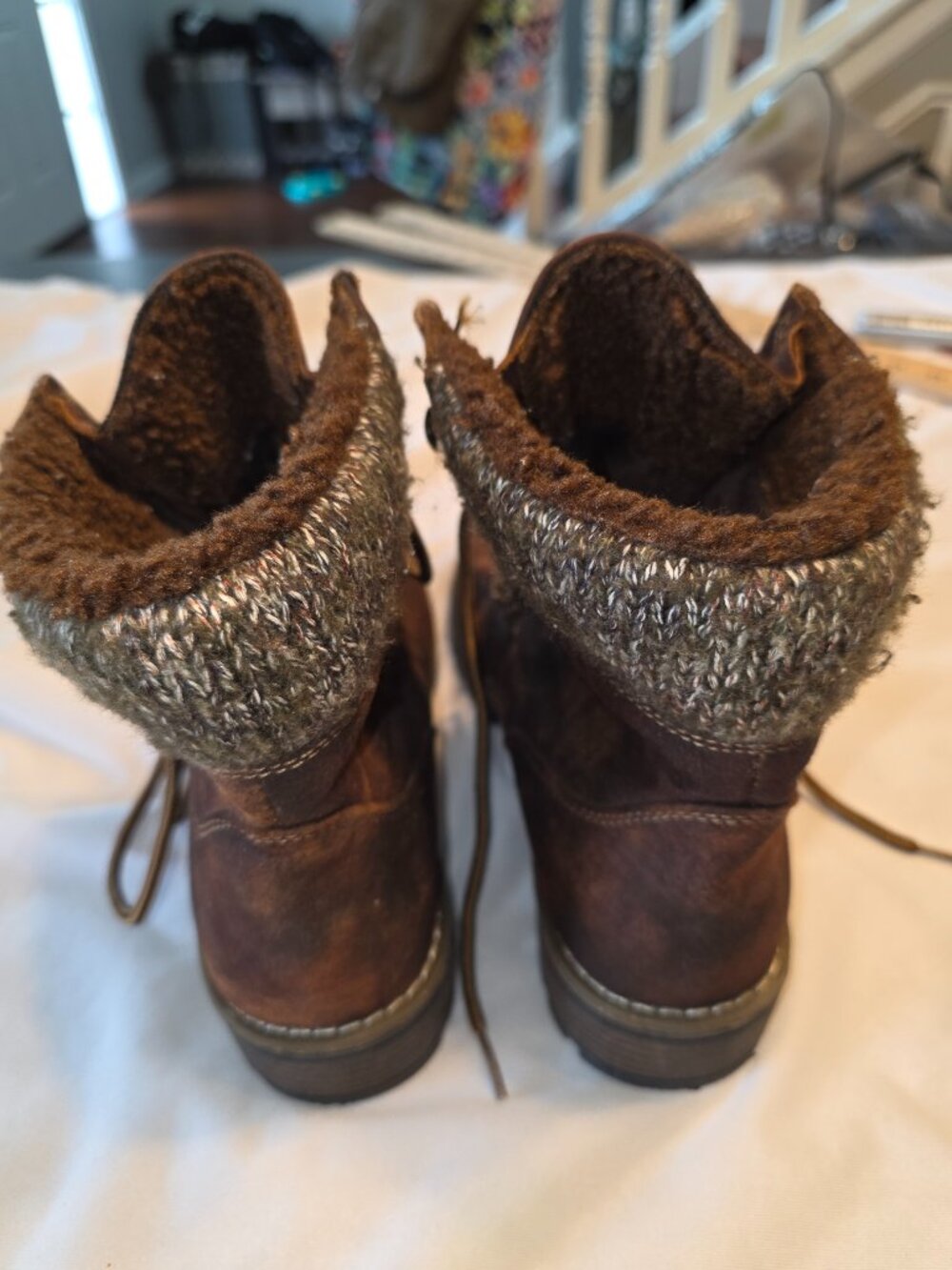 MUK LUKS Women's Hiker Rocky Boots Faux Leather Sz 8.5 Cottagecore Outdoor Shoes - Picture 4 of 10